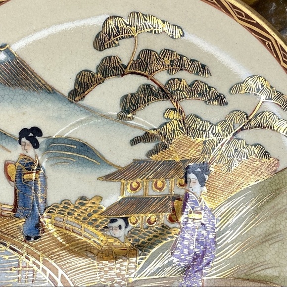 Antique Satsuma from Japan Meiji research: Vatican.com or eBay for more … - Picture 13 of 16